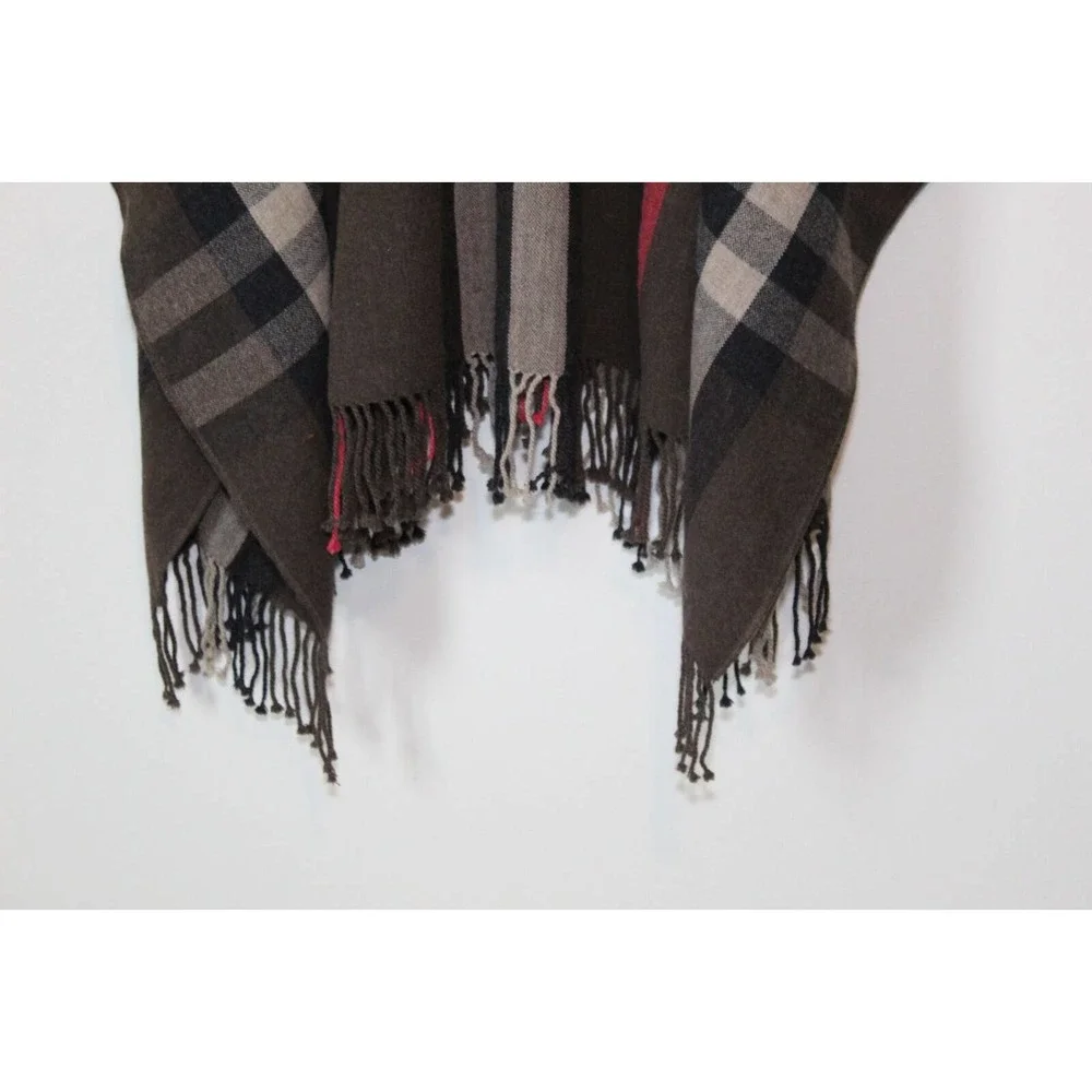 Mer Sea Classic Travel Wrap Plaid Fringe Poncho Brown MerSea One Size OS H14279 - Picture 9 of 10